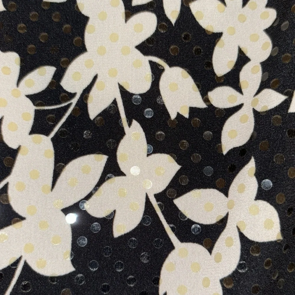 Designer top - Picture 2 of 3